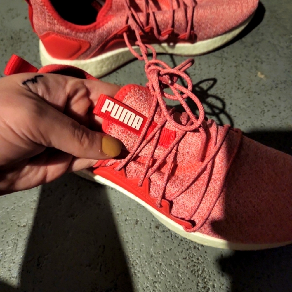 Kids puma shoes
